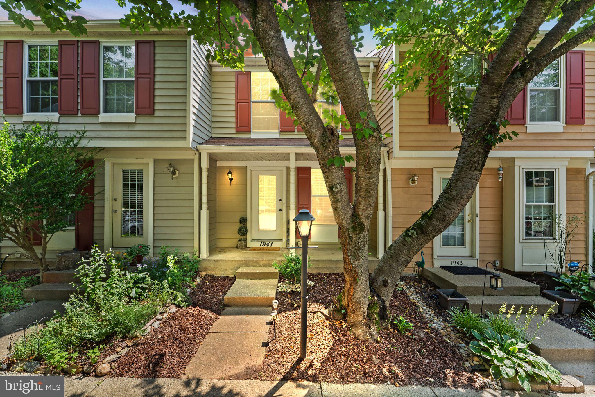 1941 SAGEWOOD LANE