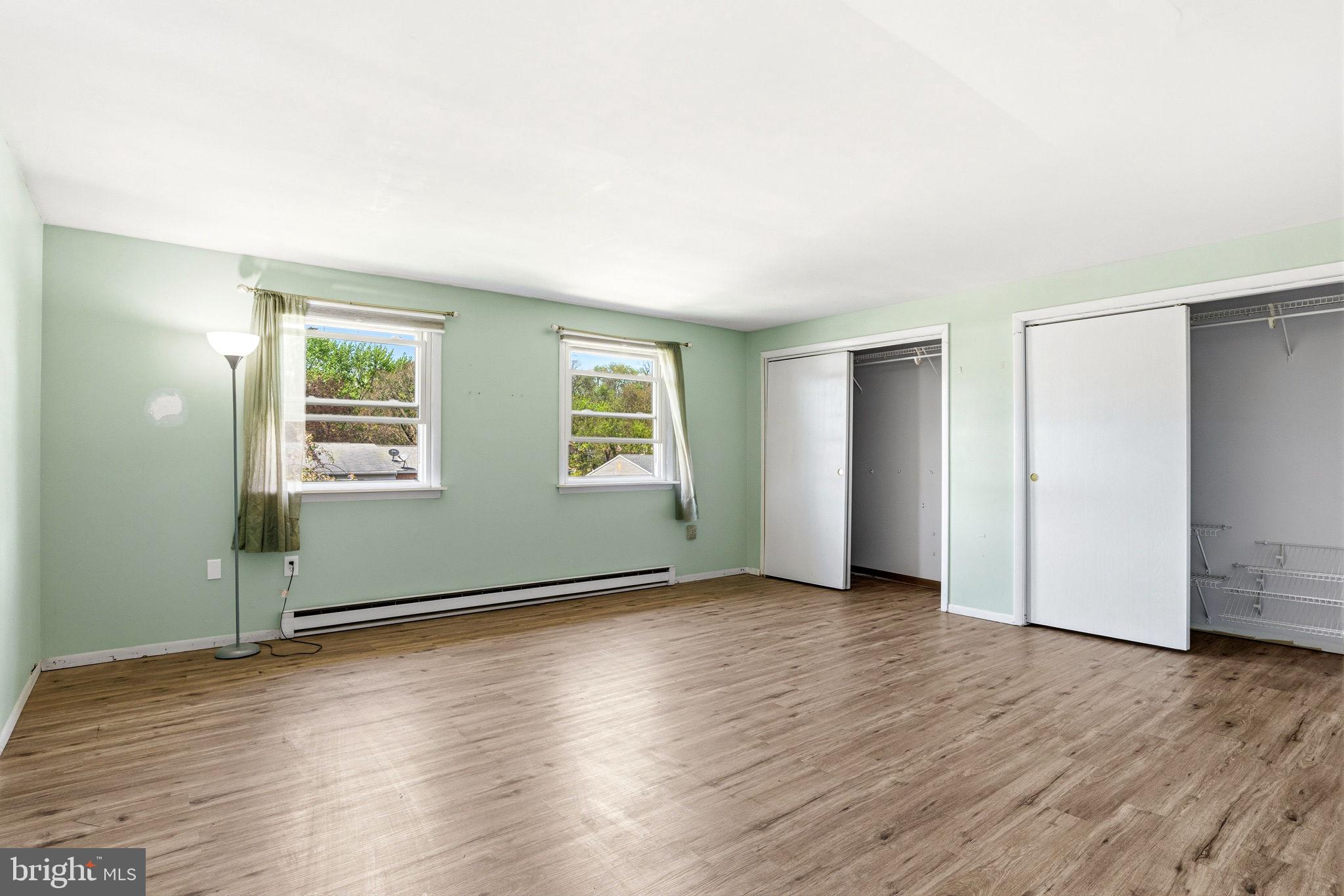 QUEENS COURT - Residential