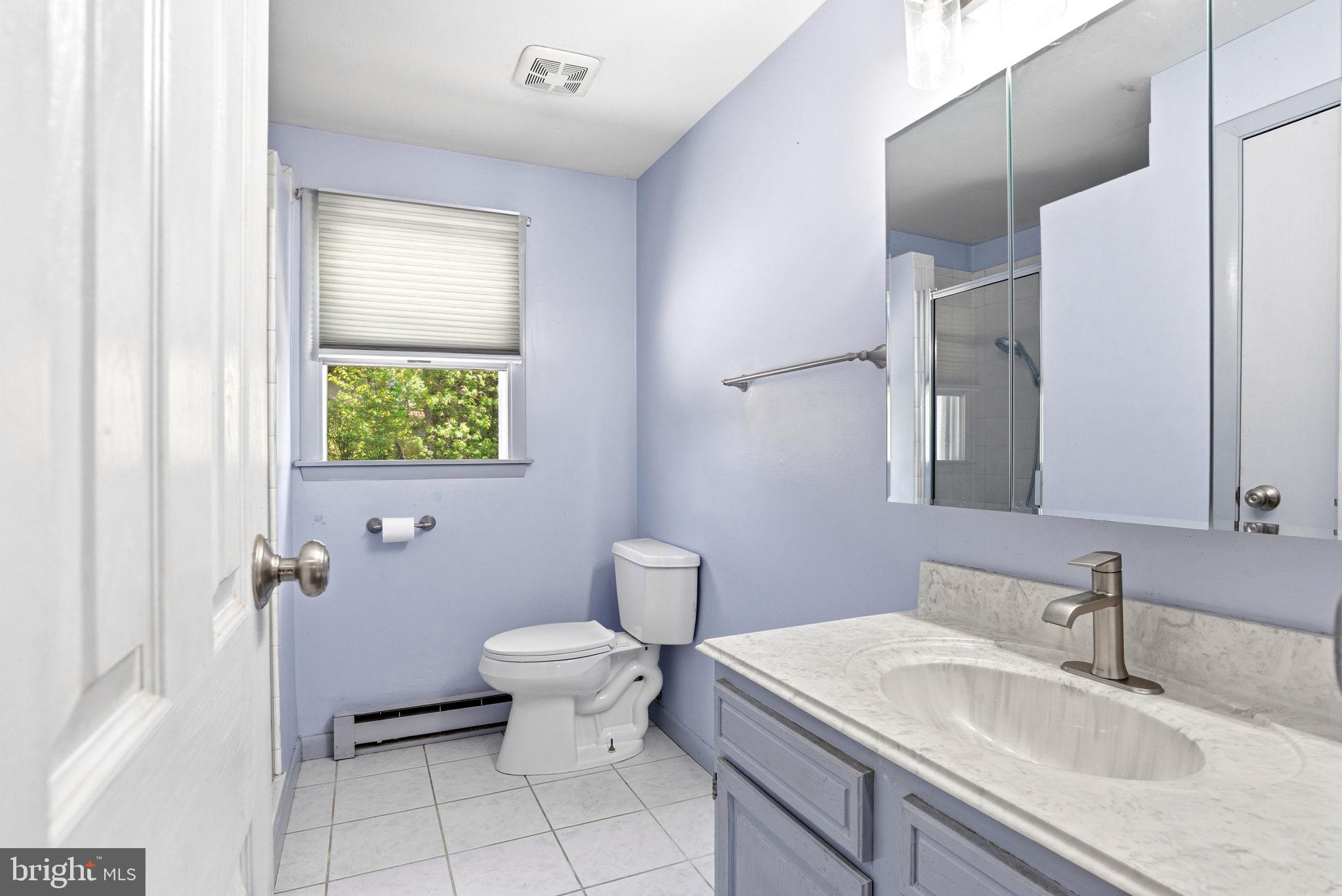 QUEENS COURT - Residential