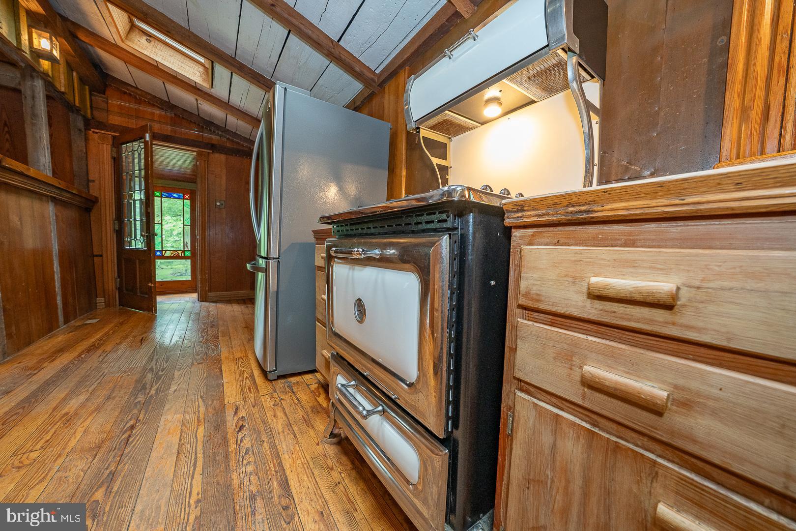 FRENCH CREEK ESTS - Residential