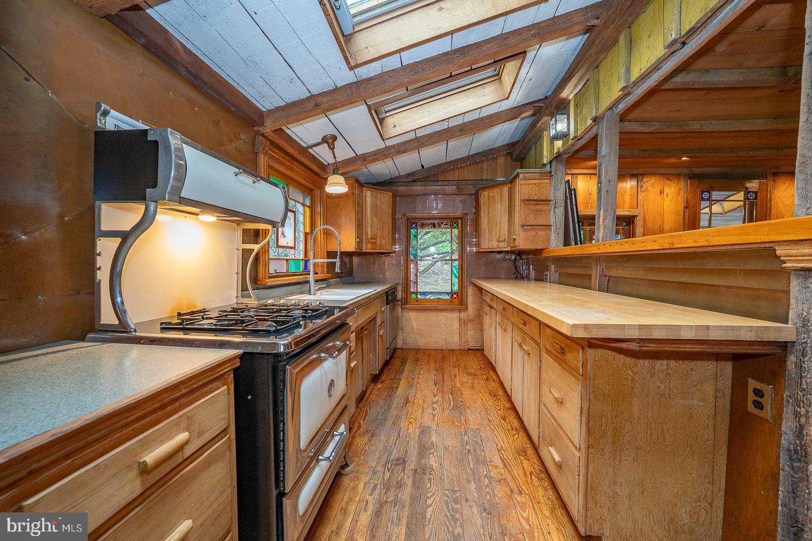 FRENCH CREEK ESTS - Residential