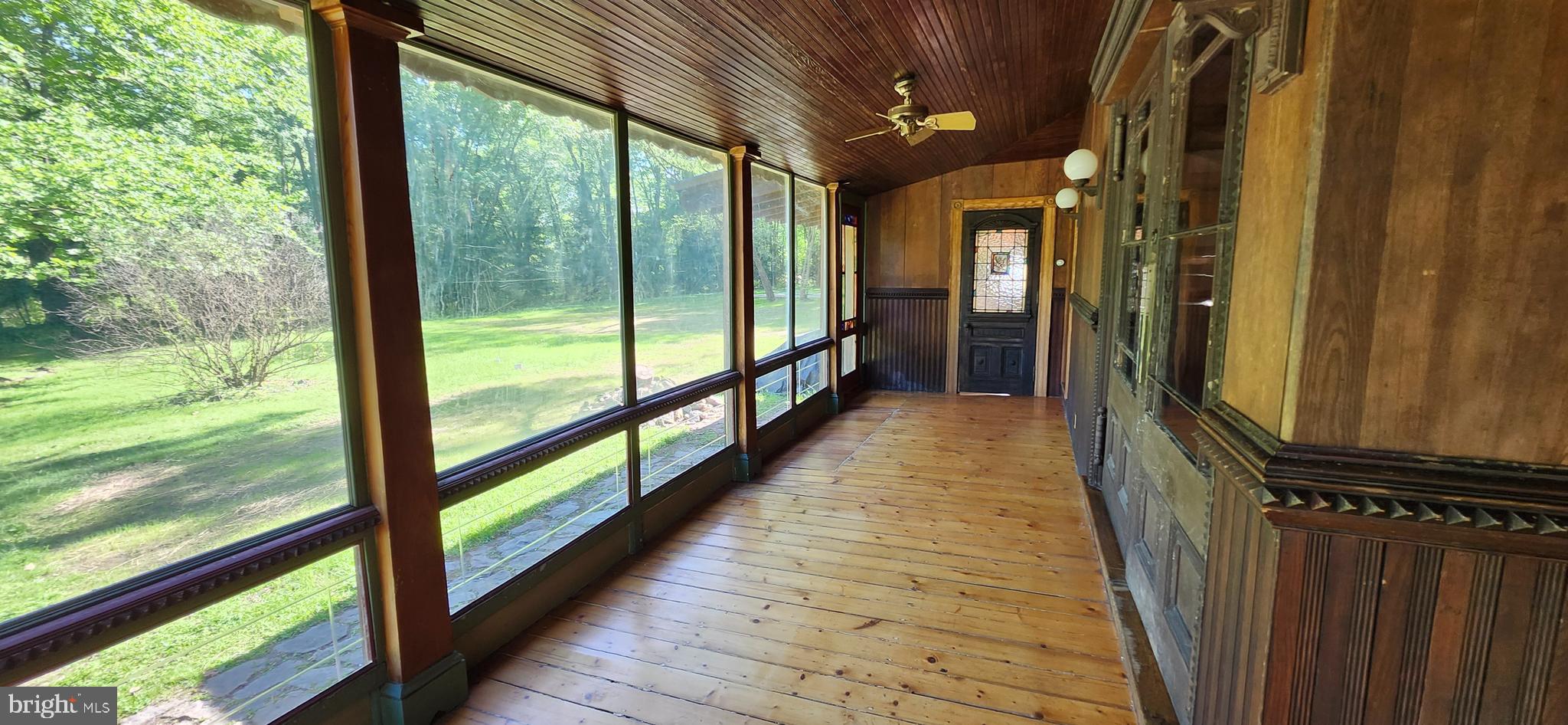 FRENCH CREEK ESTS - Residential