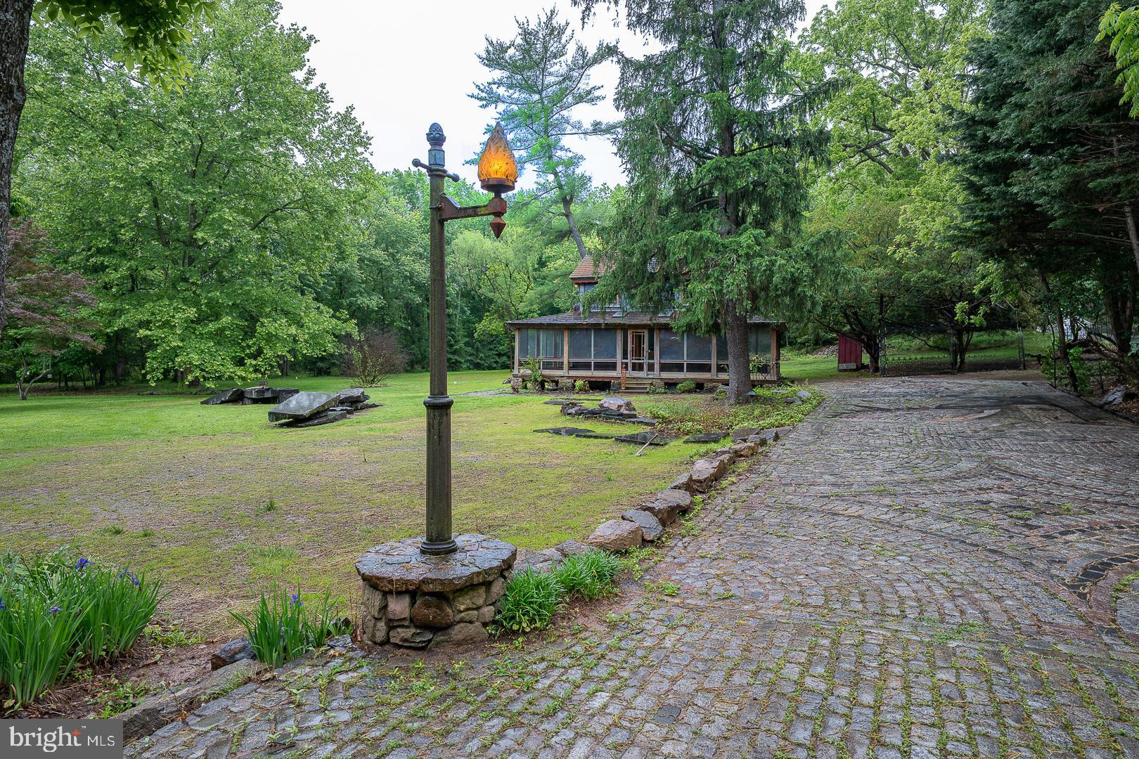 FRENCH CREEK ESTS - Residential