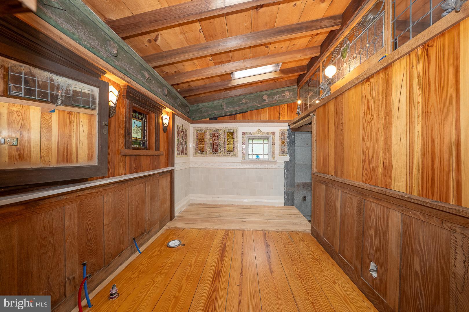 FRENCH CREEK ESTS - Residential