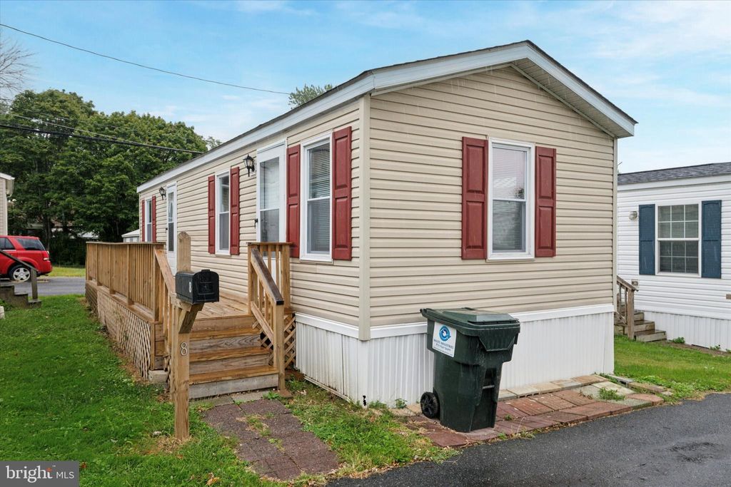 Photo of 8 Del Haven Court, WILMINGTON, DE 19809 (MLS # DENC2088488)