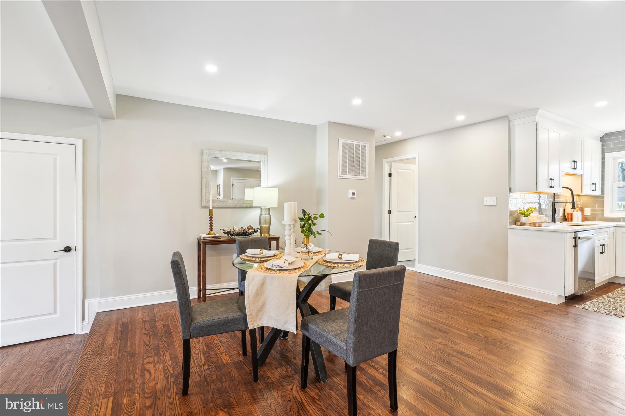 SOUTH RIVER HEIGHTS - Residential