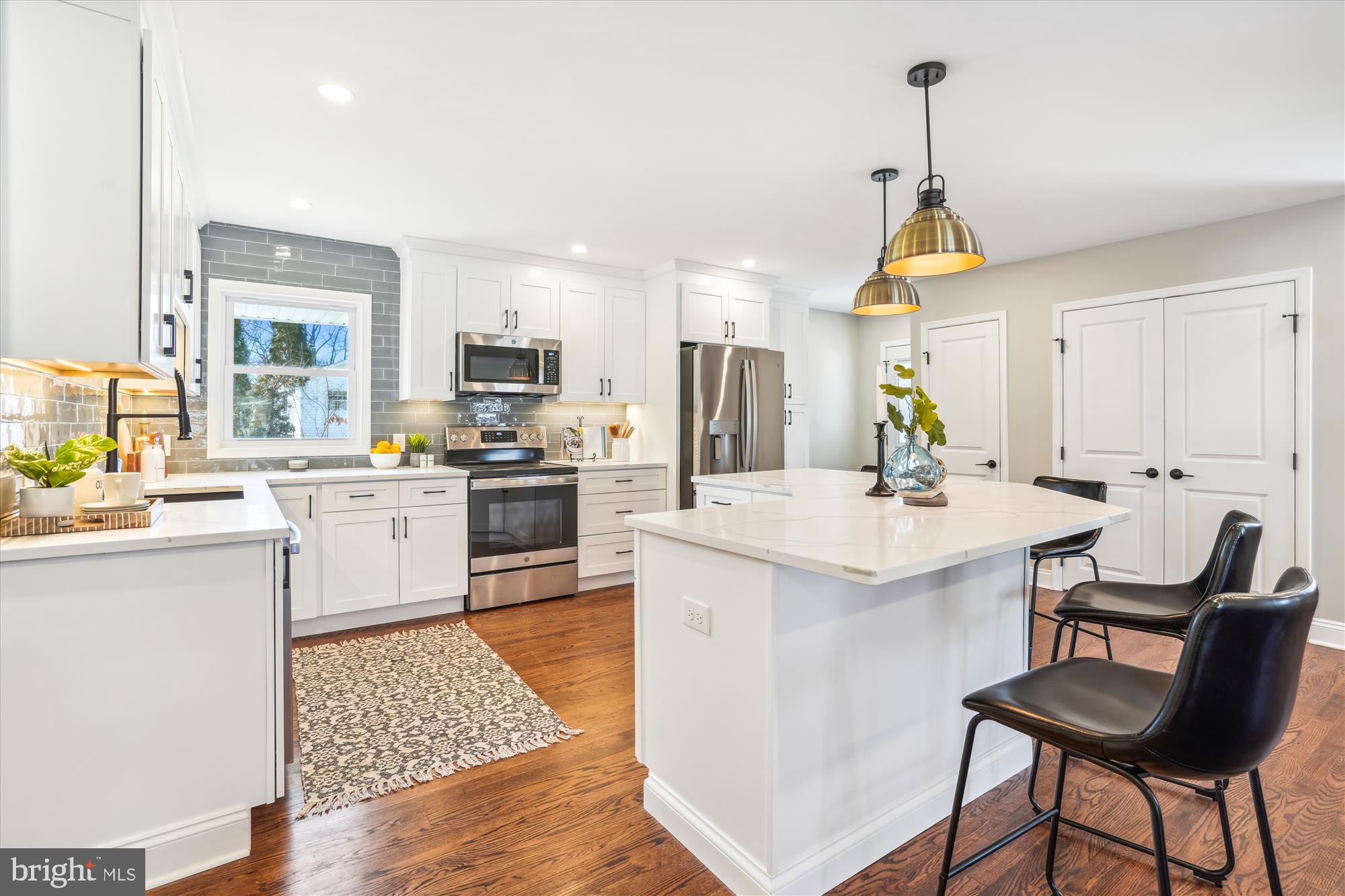 SOUTH RIVER HEIGHTS - Residential