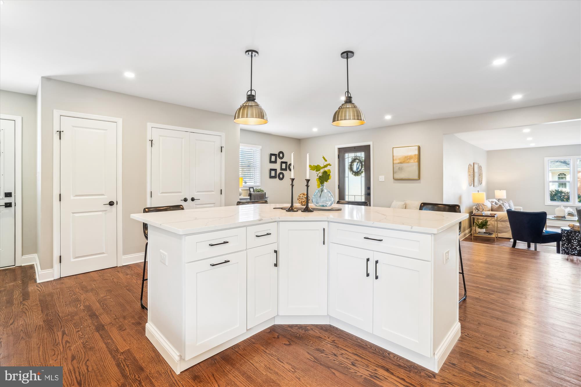 SOUTH RIVER HEIGHTS - Residential