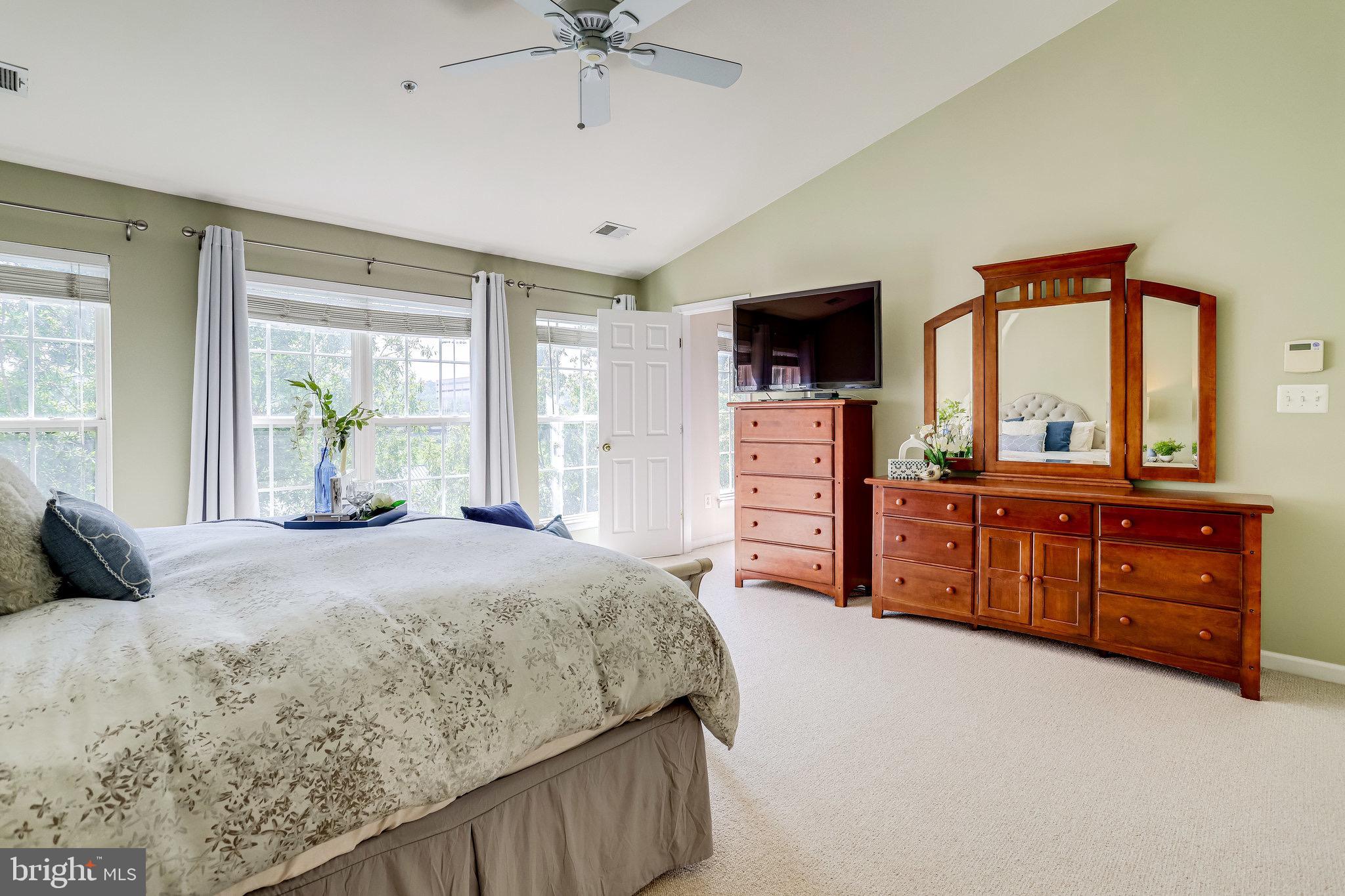 CAMERON STATION - Residential