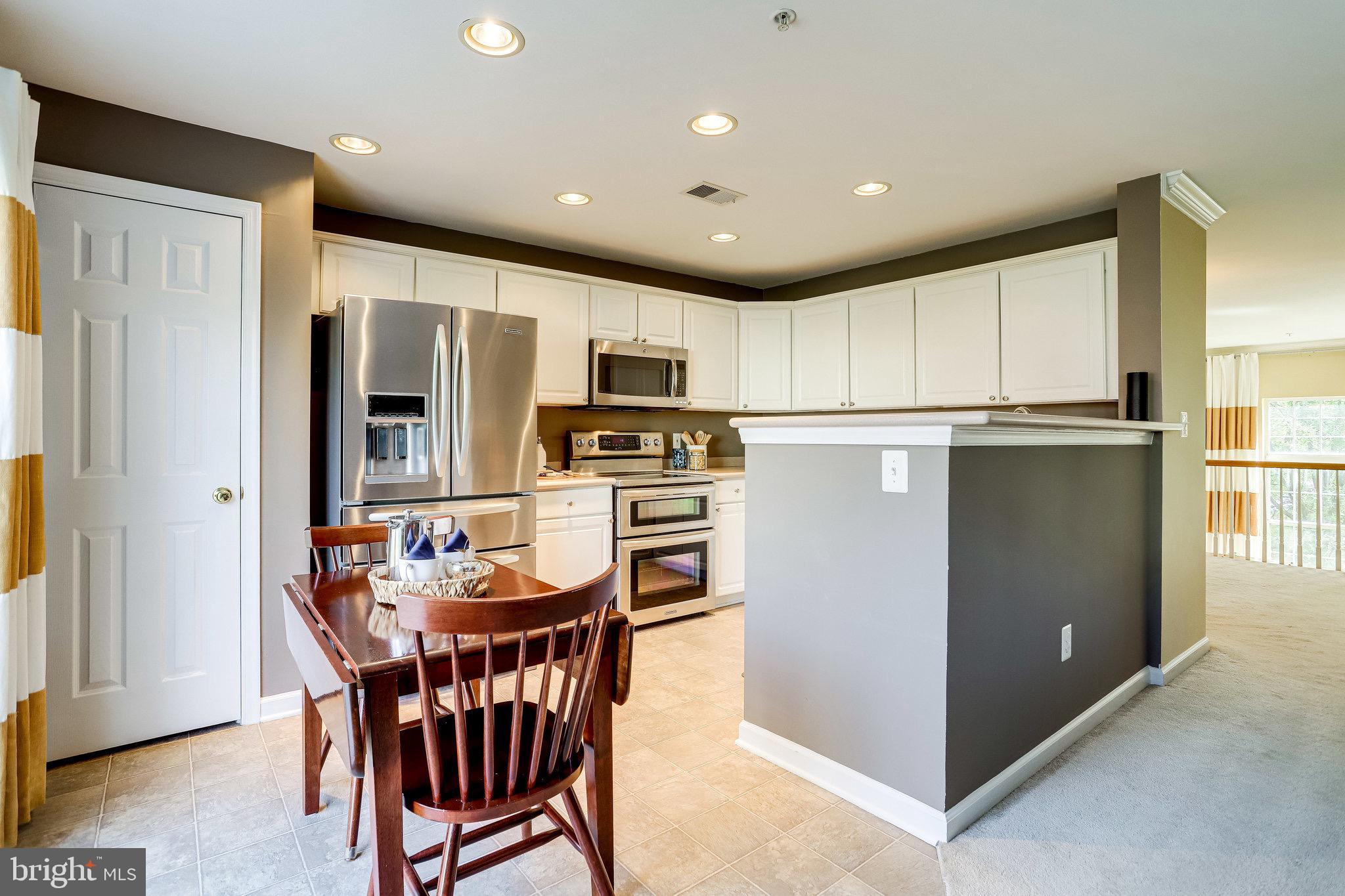 CAMERON STATION - Residential