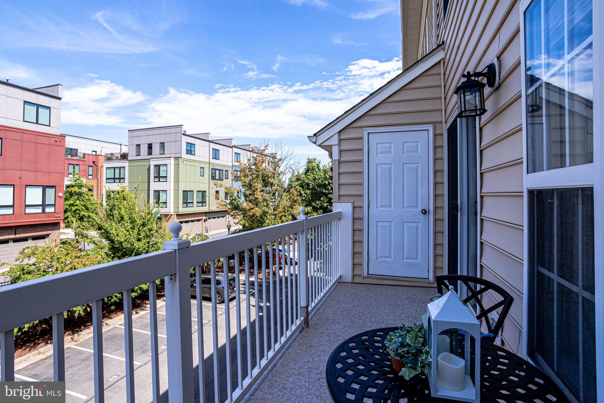 CAMERON STATION - Residential