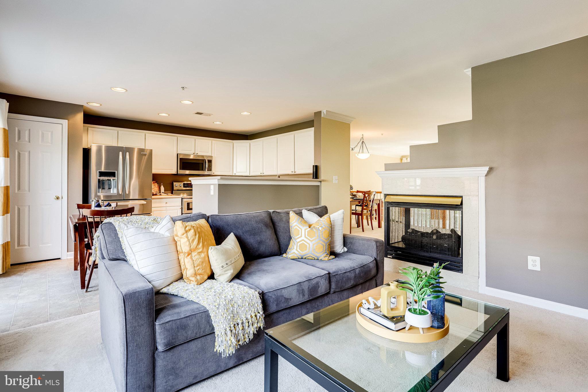 CAMERON STATION - Residential