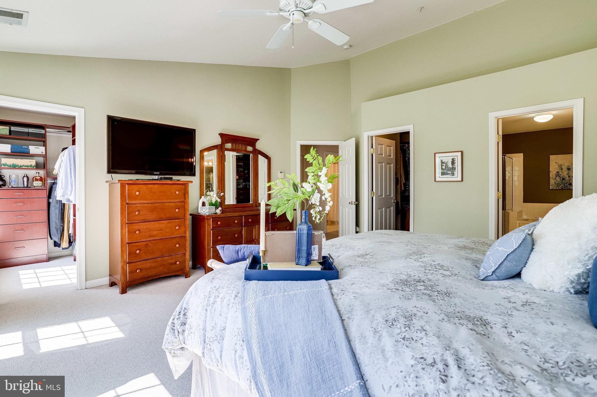 CAMERON STATION - Residential