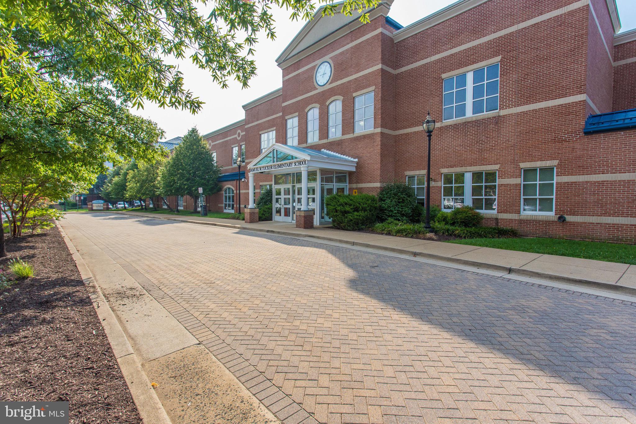 CAMERON STATION - Residential