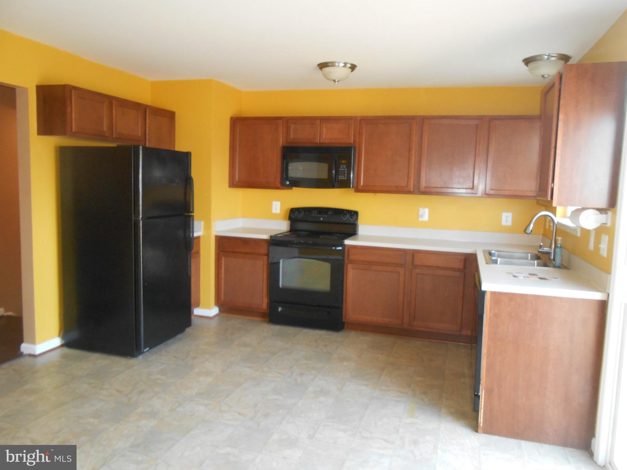 MILLS FARM - Residential Lease