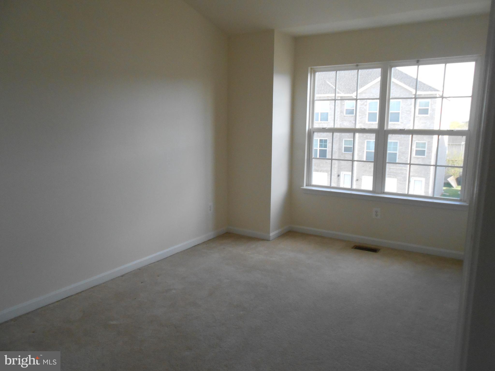 MILLS FARM - Residential Lease