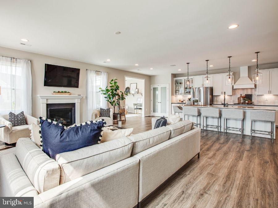 PELHAM'S CROSSING - Residential