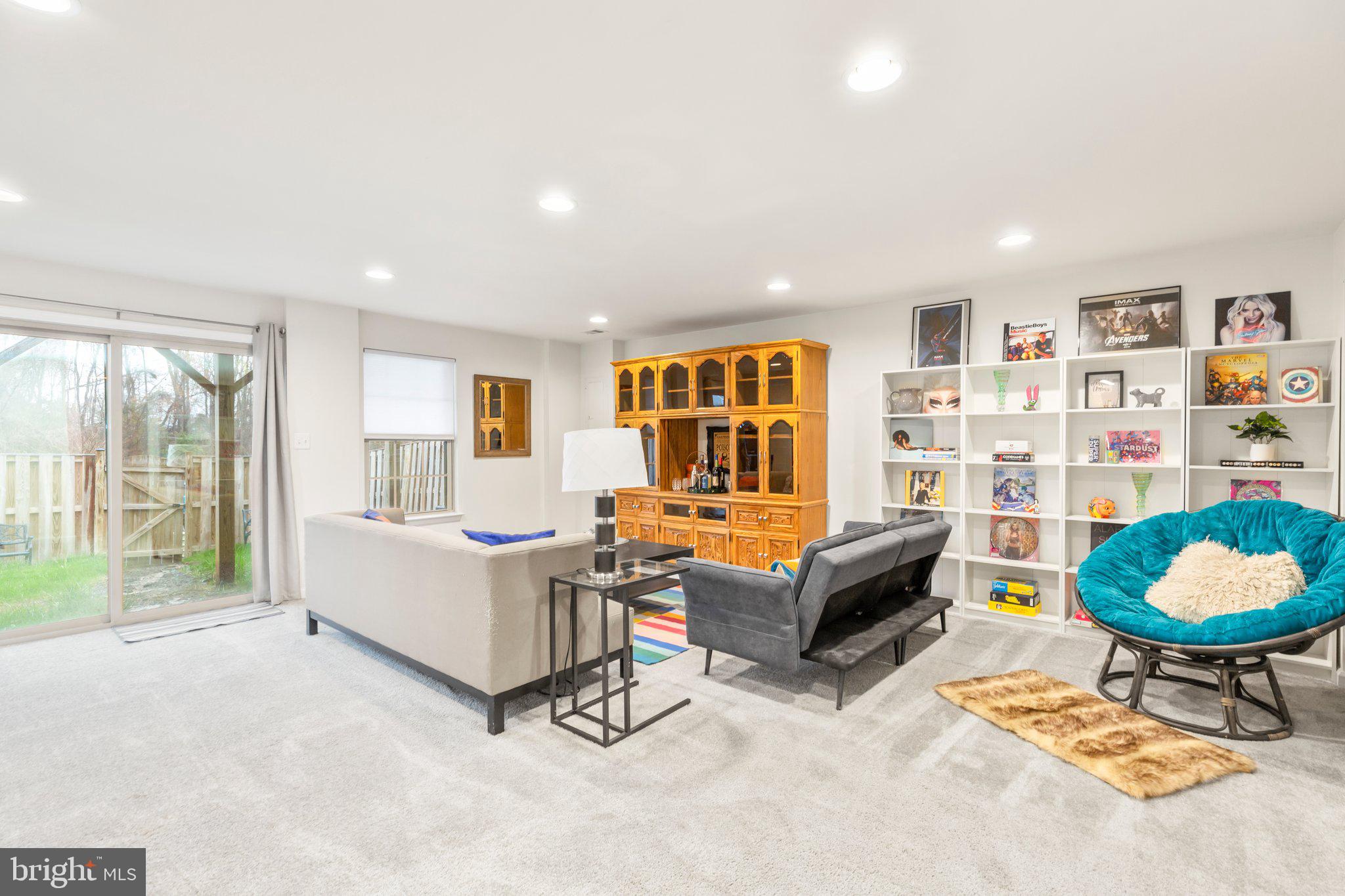 LAFAYETTE CROSSING - Residential