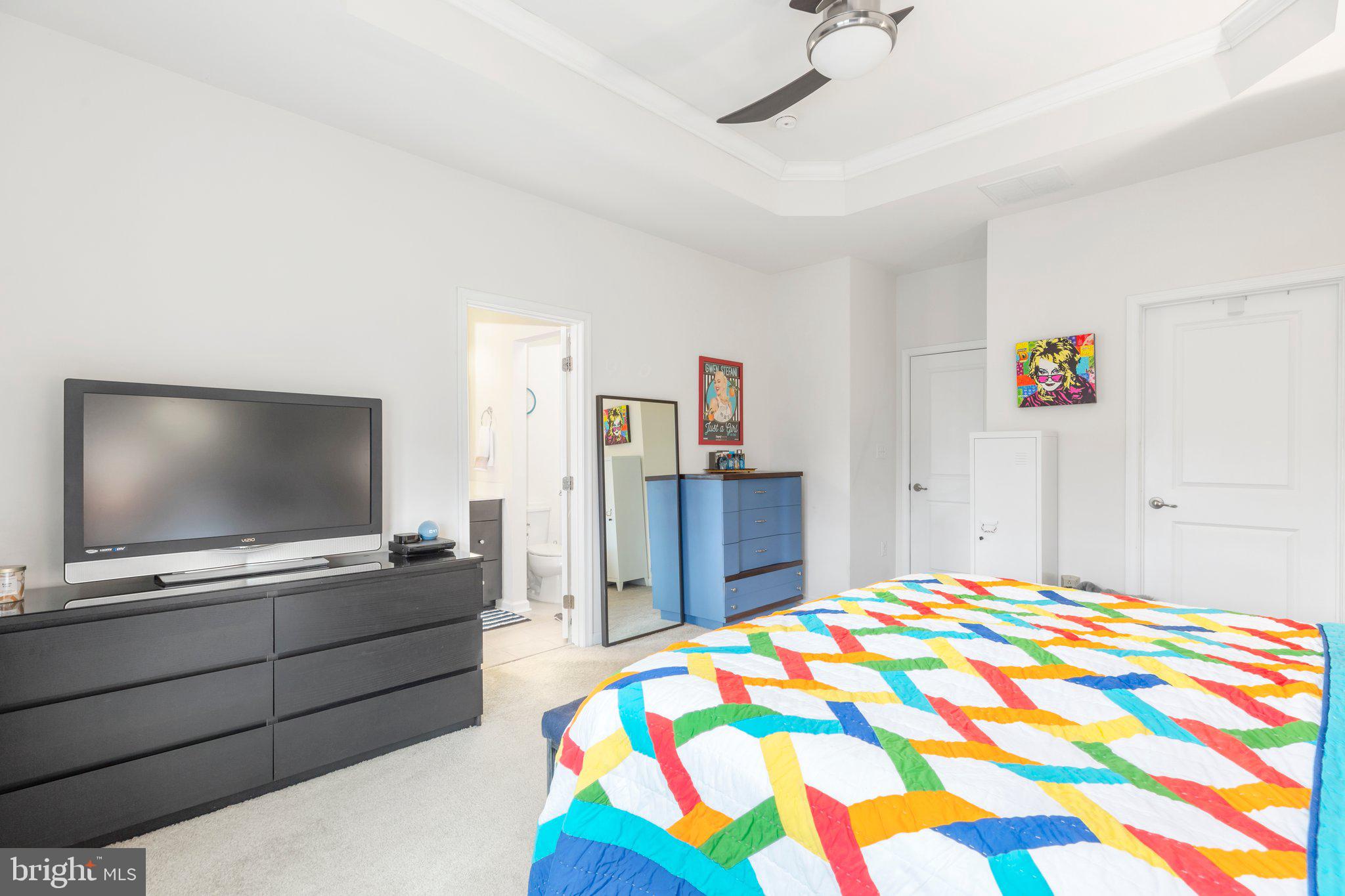 LAFAYETTE CROSSING - Residential