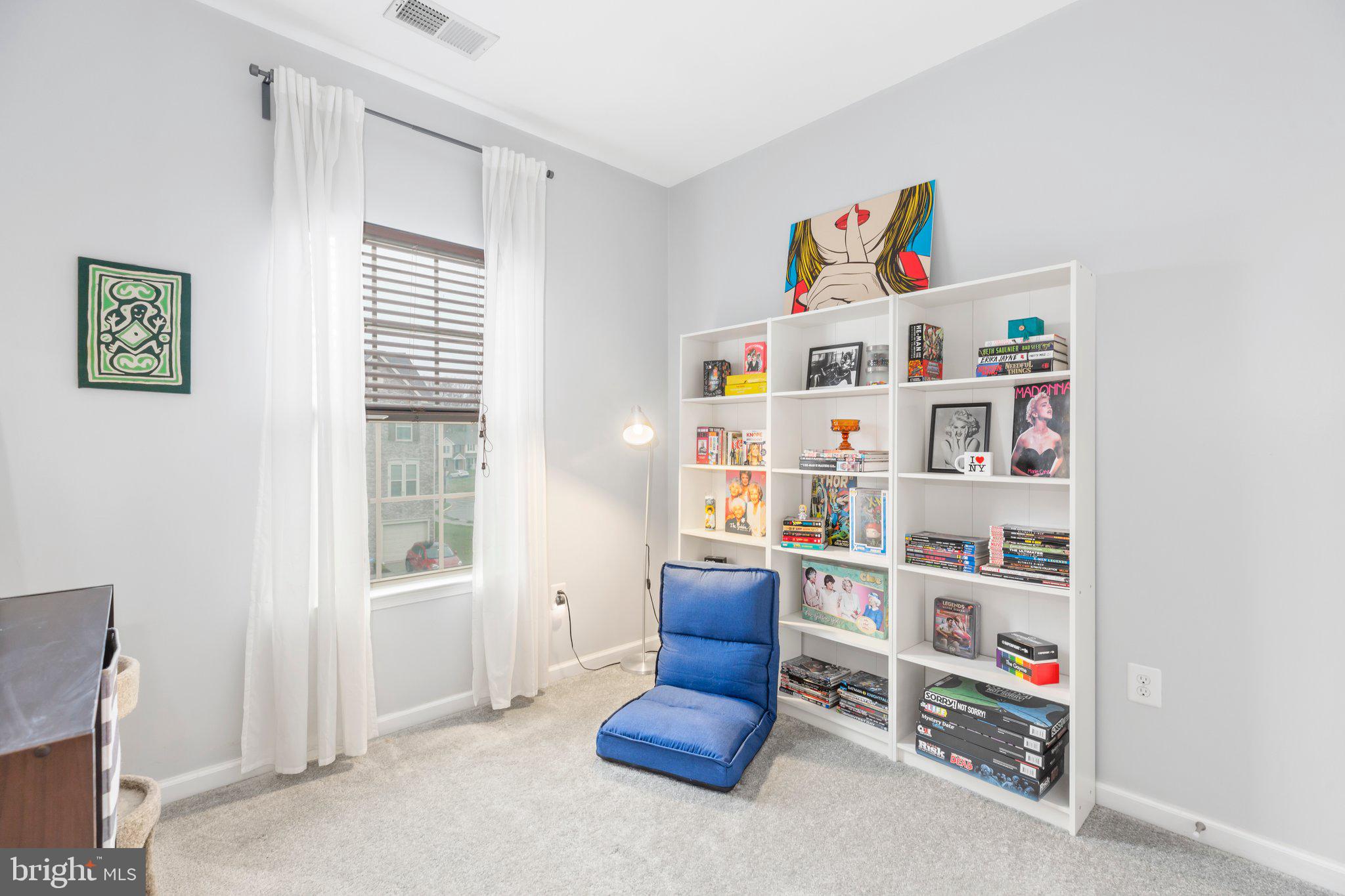 LAFAYETTE CROSSING - Residential