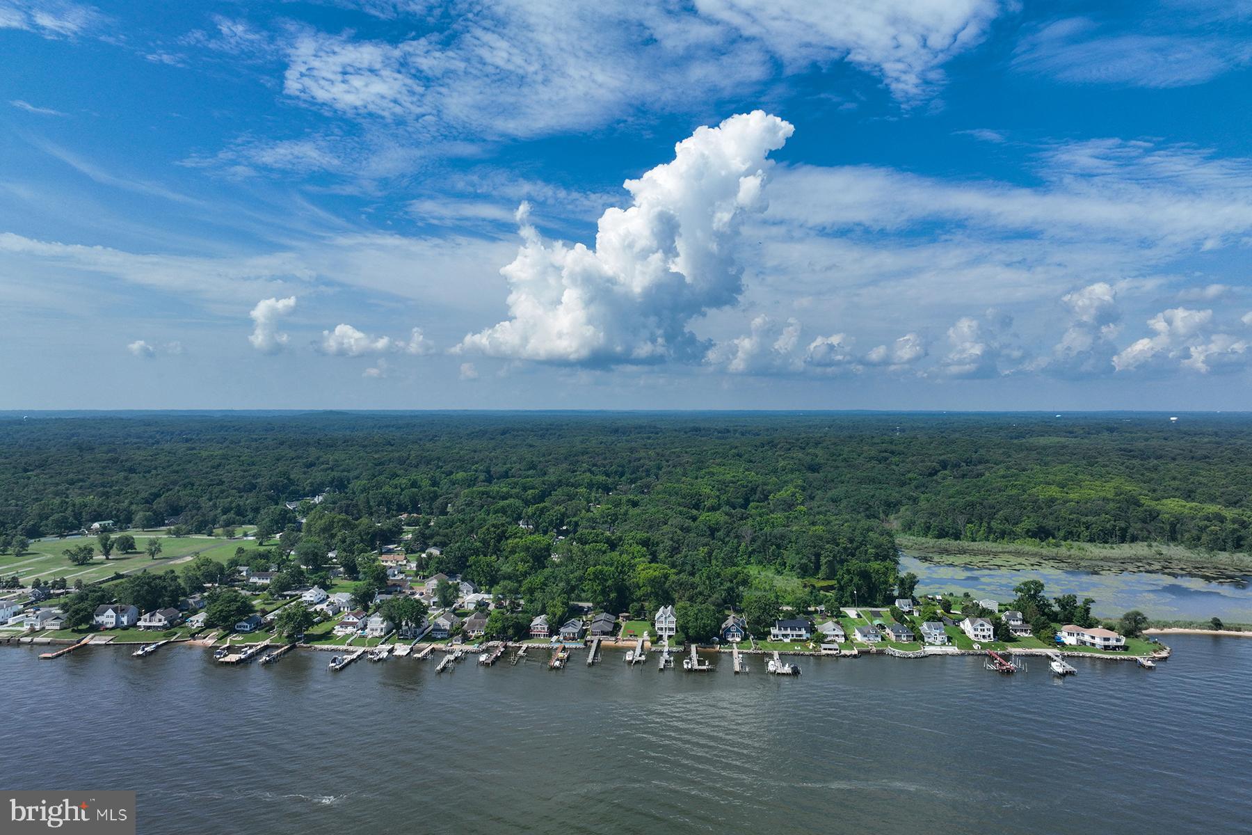 PARADISE BEACH - Residential