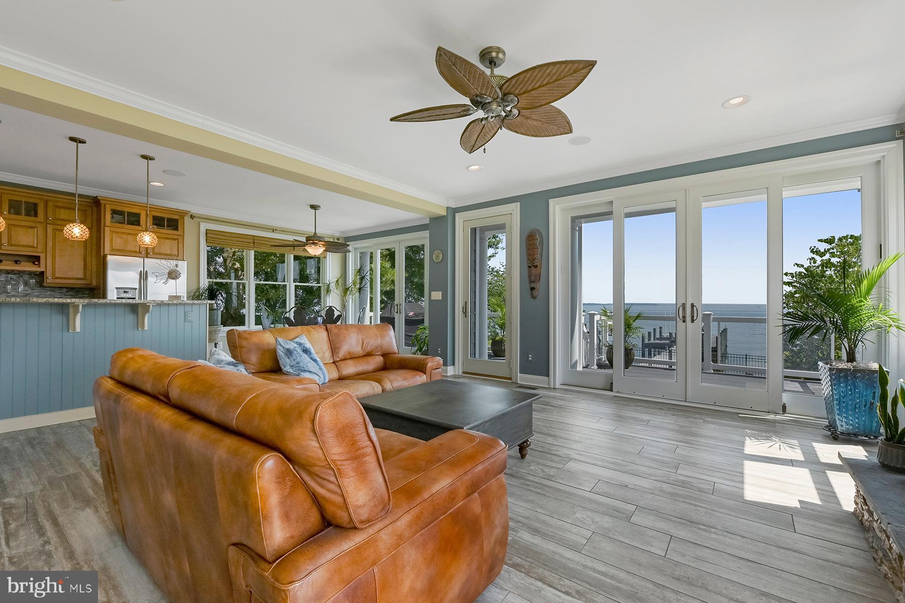 PARADISE BEACH - Residential