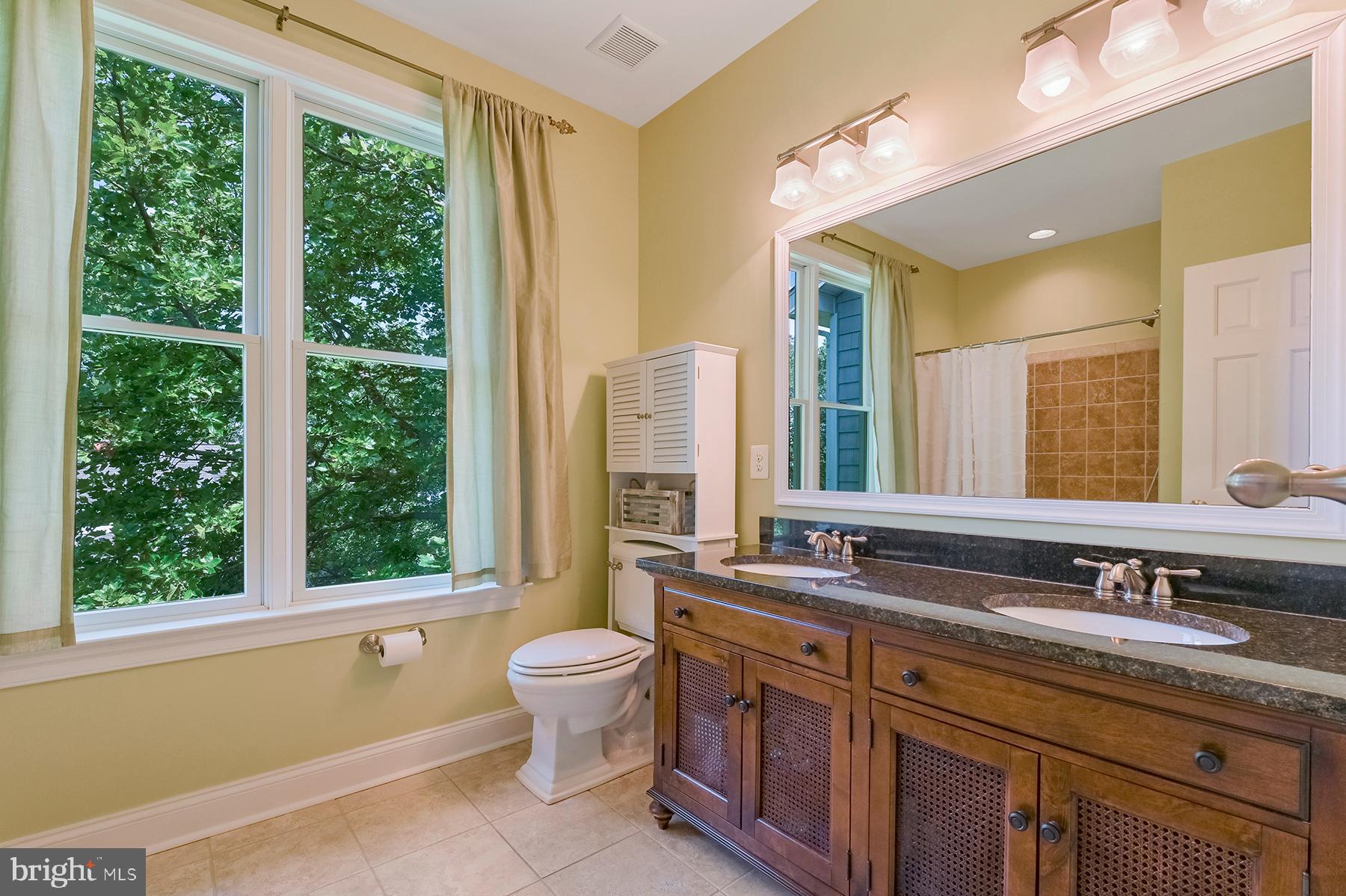 PARADISE BEACH - Residential