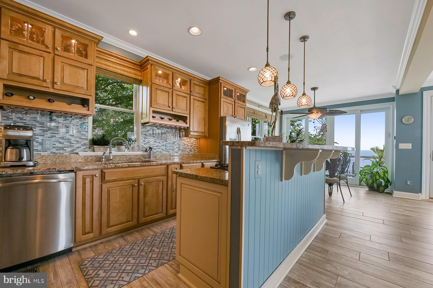 PARADISE BEACH - Residential