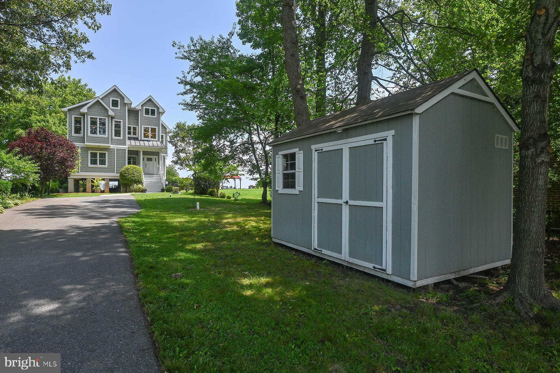 PARADISE BEACH - Residential