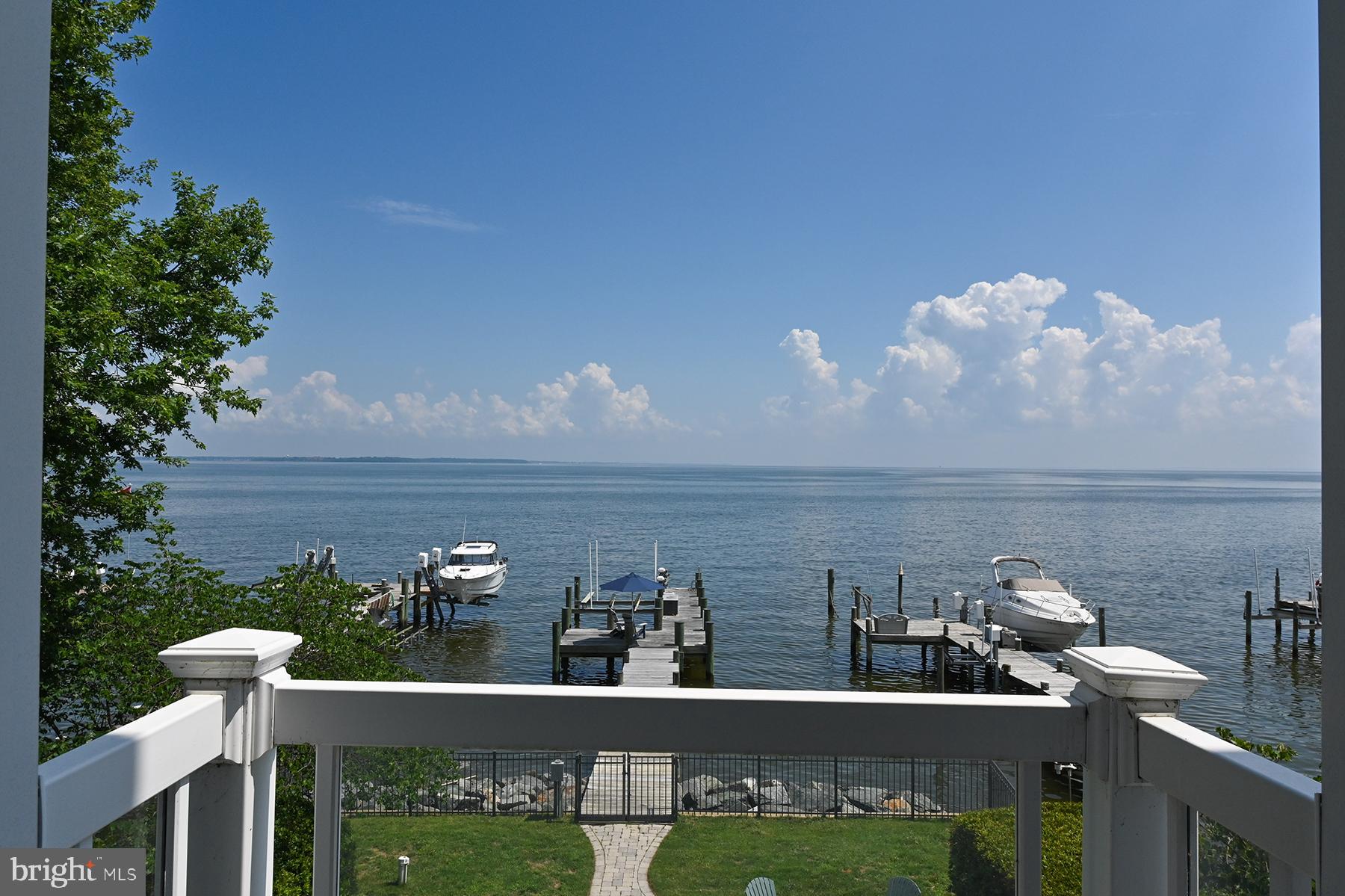 PARADISE BEACH - Residential