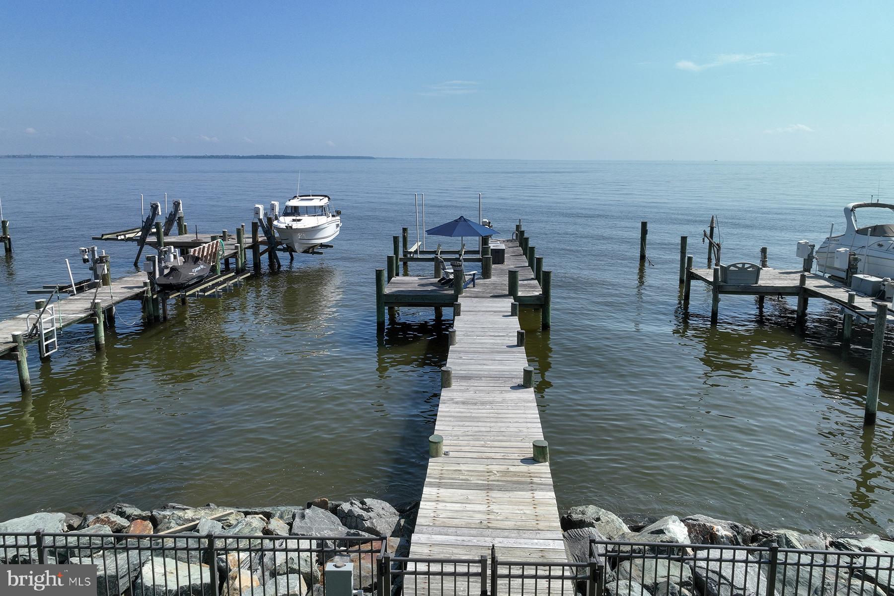 PARADISE BEACH - Residential