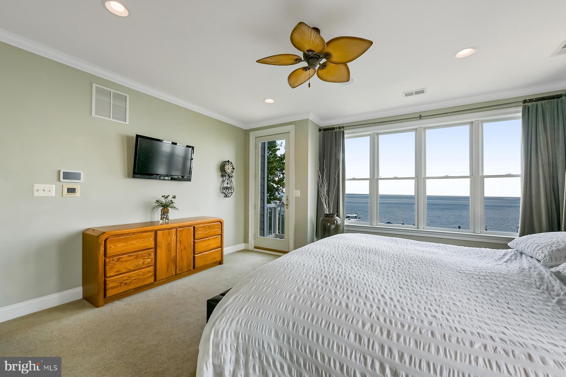 PARADISE BEACH - Residential