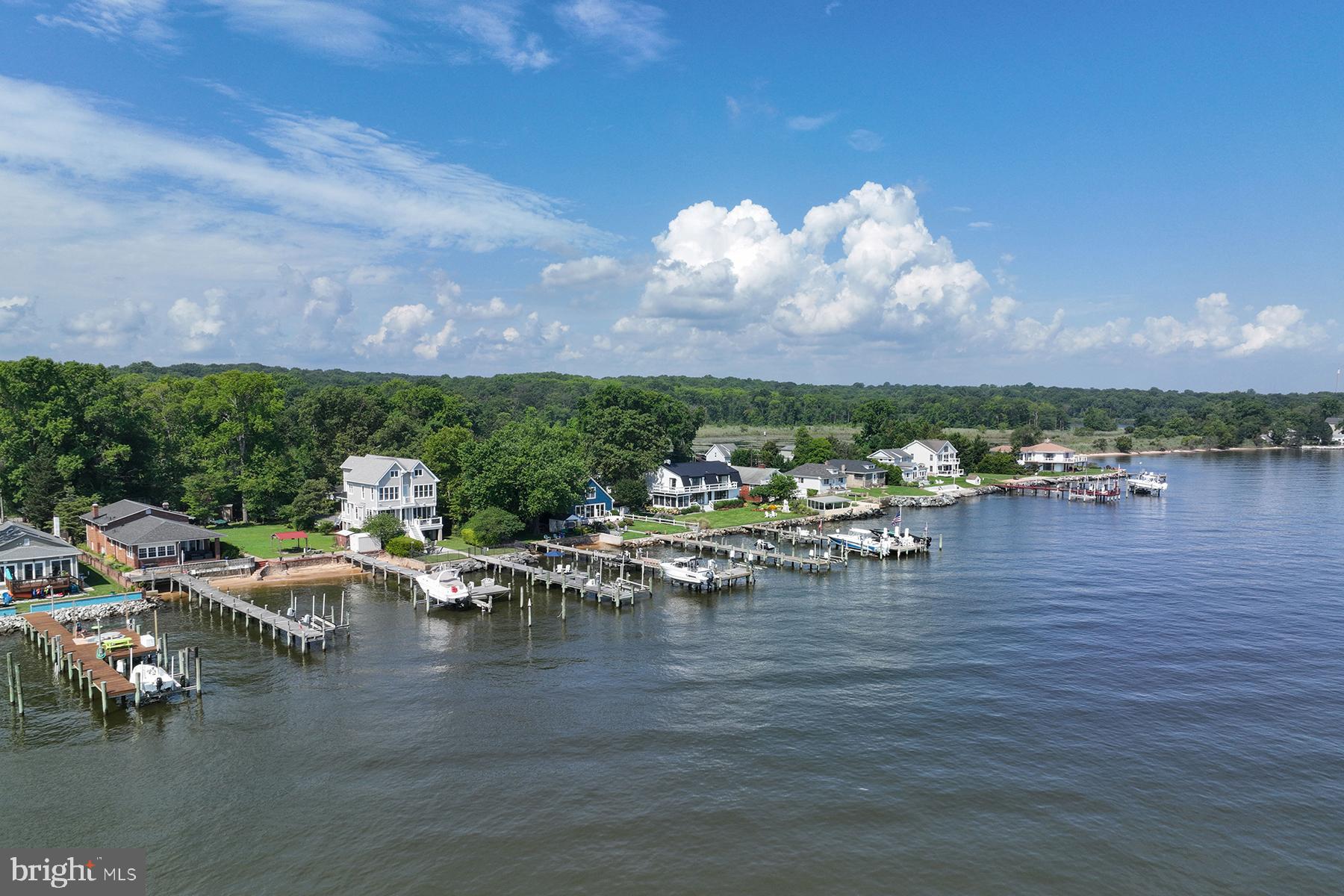 PARADISE BEACH - Residential