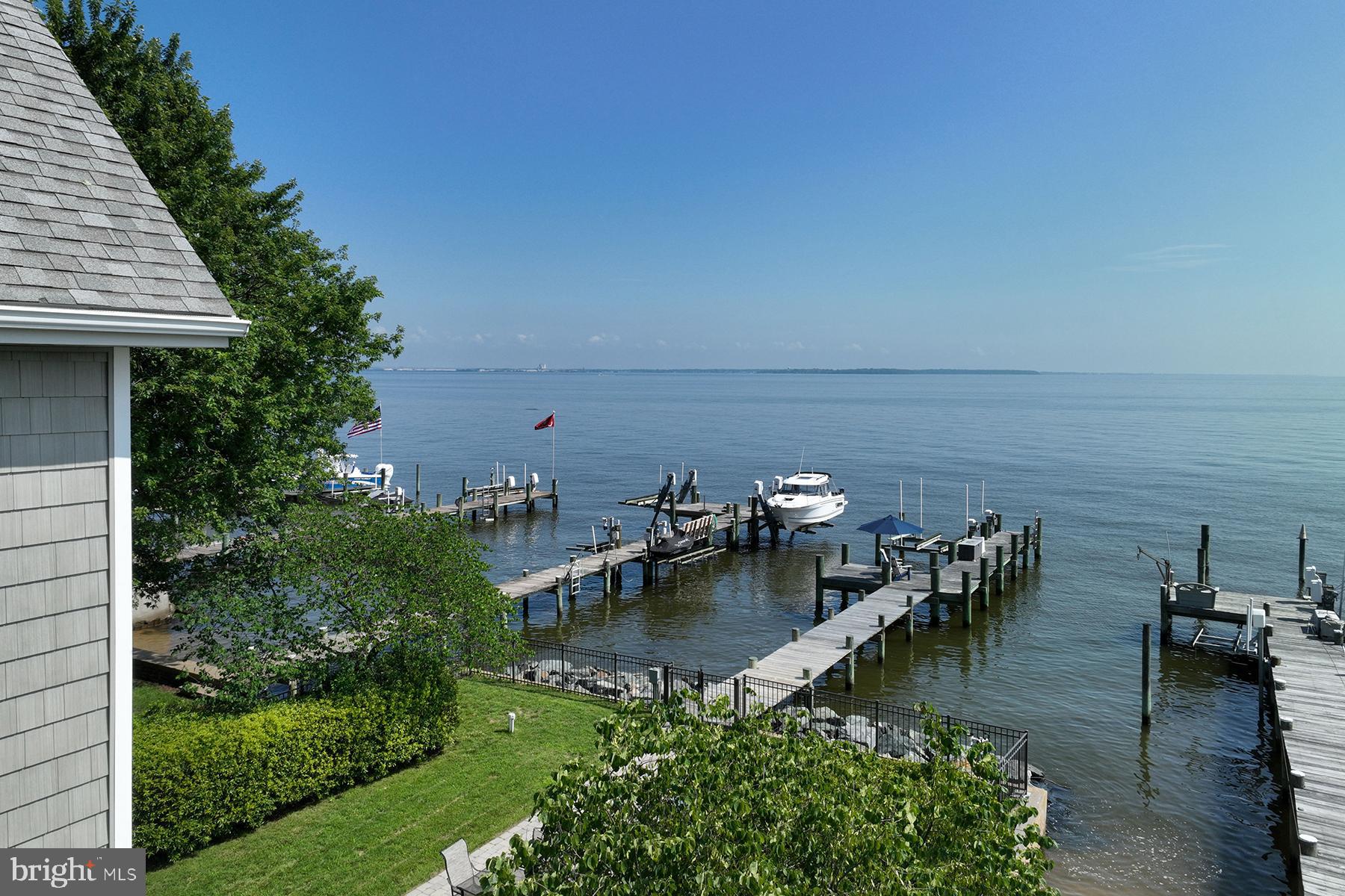 PARADISE BEACH - Residential