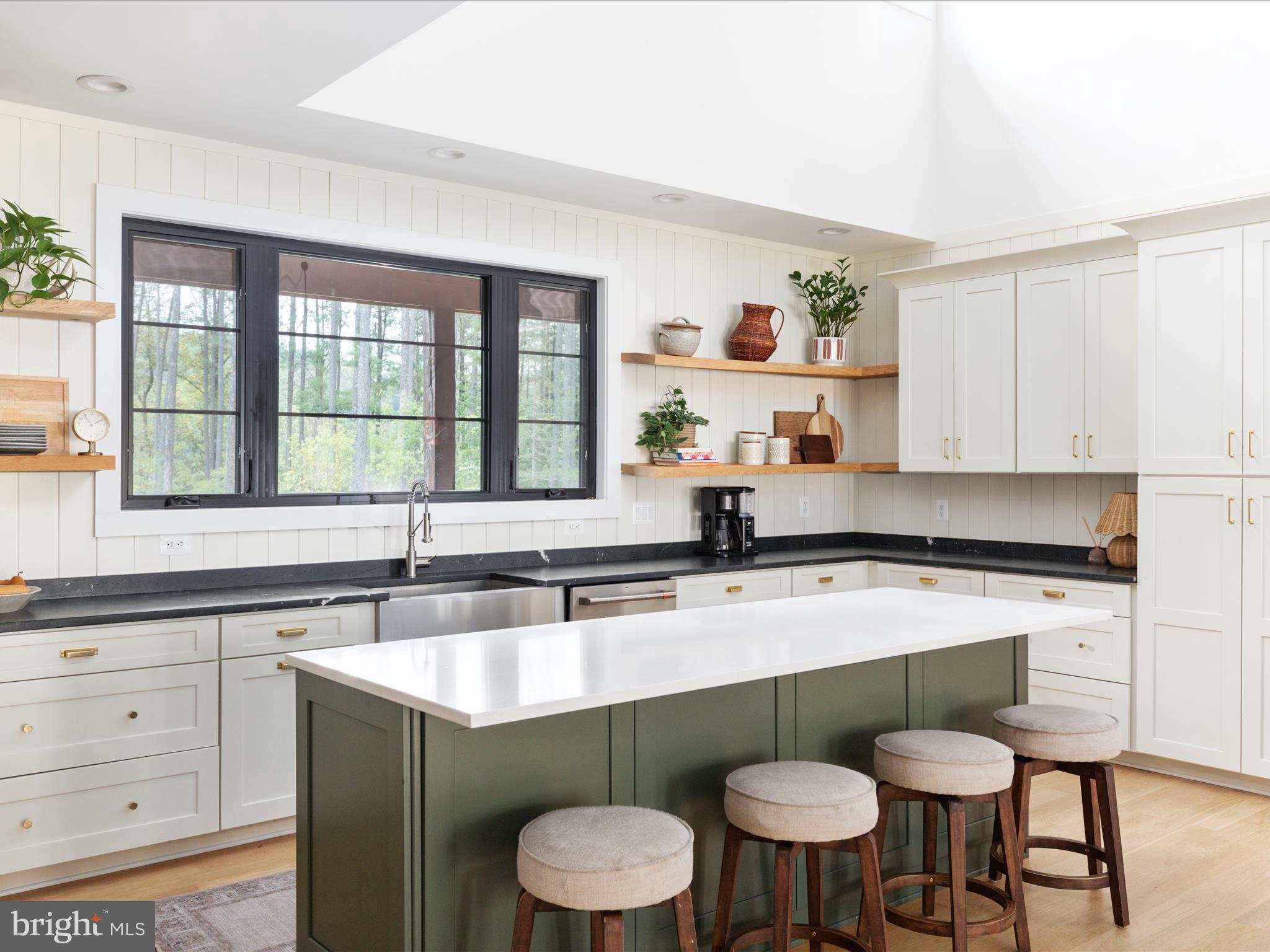 MOUNTAIN BROOK - Residential