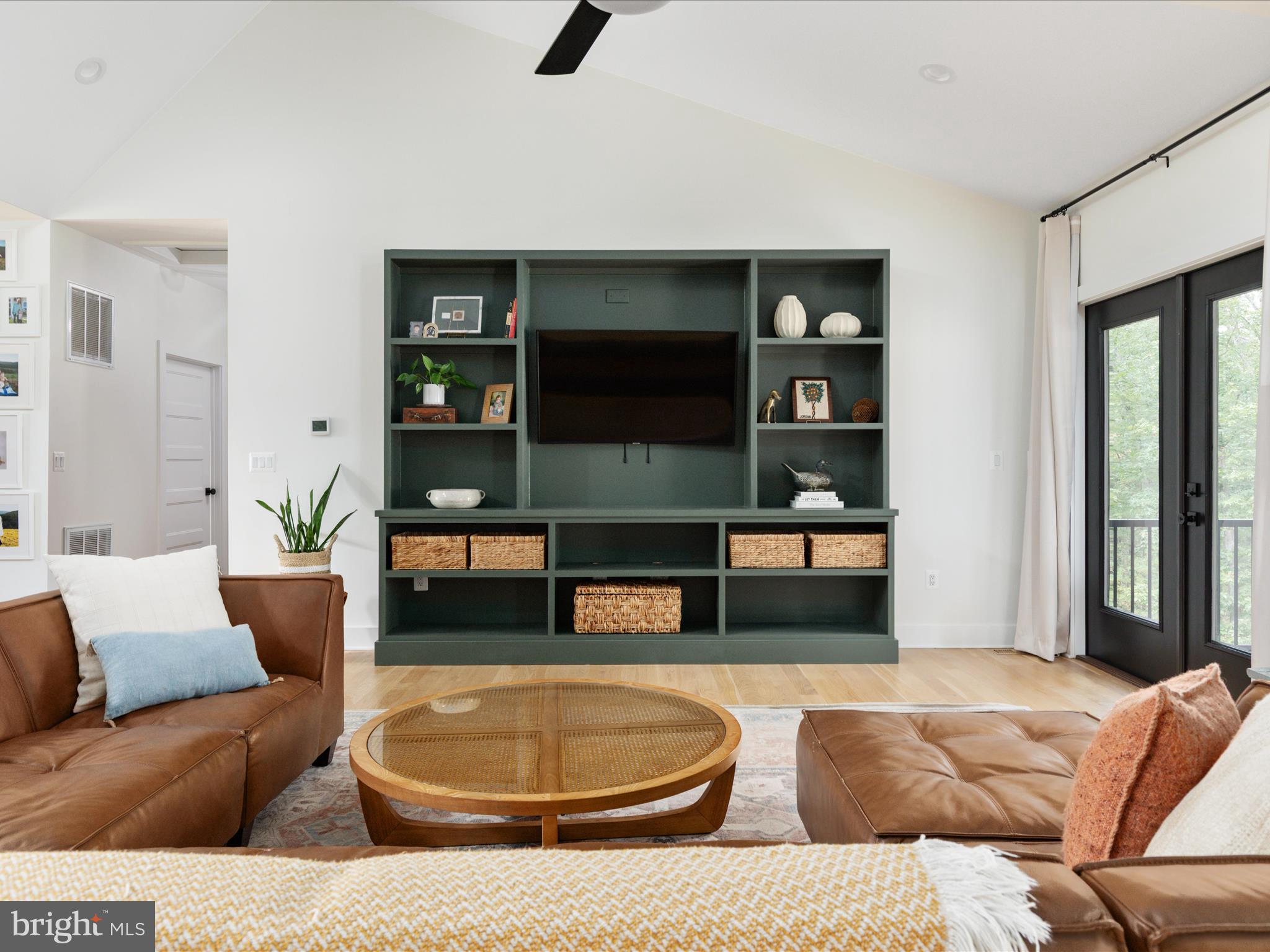 MOUNTAIN BROOK - Residential