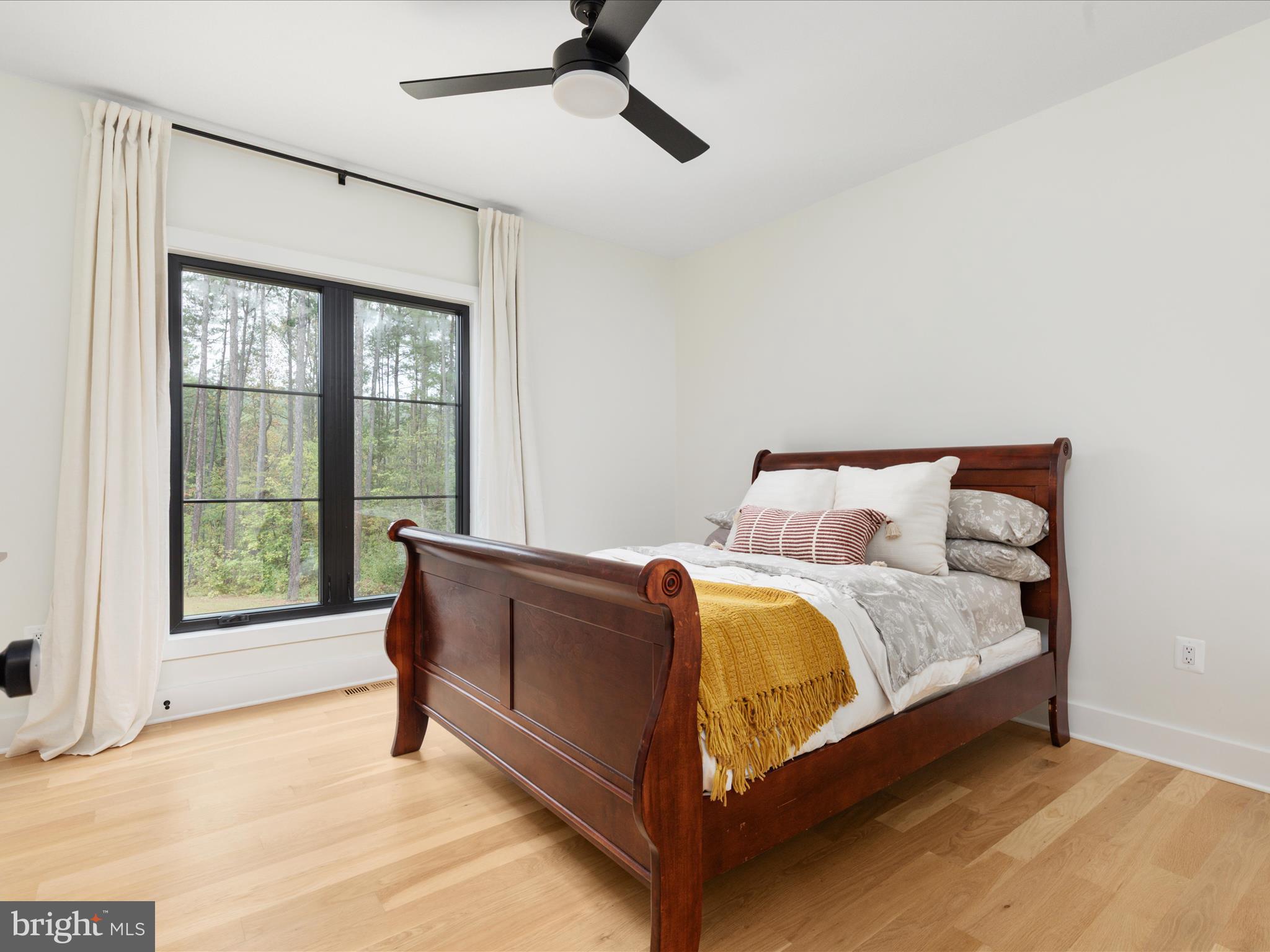 MOUNTAIN BROOK - Residential