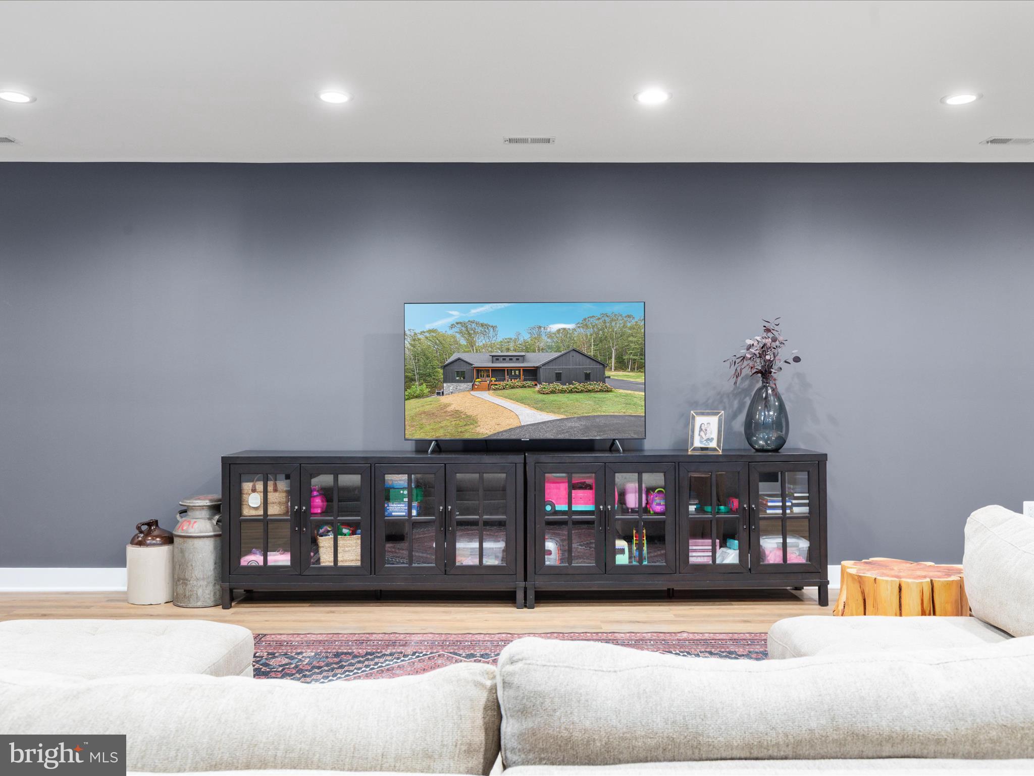 MOUNTAIN BROOK - Residential