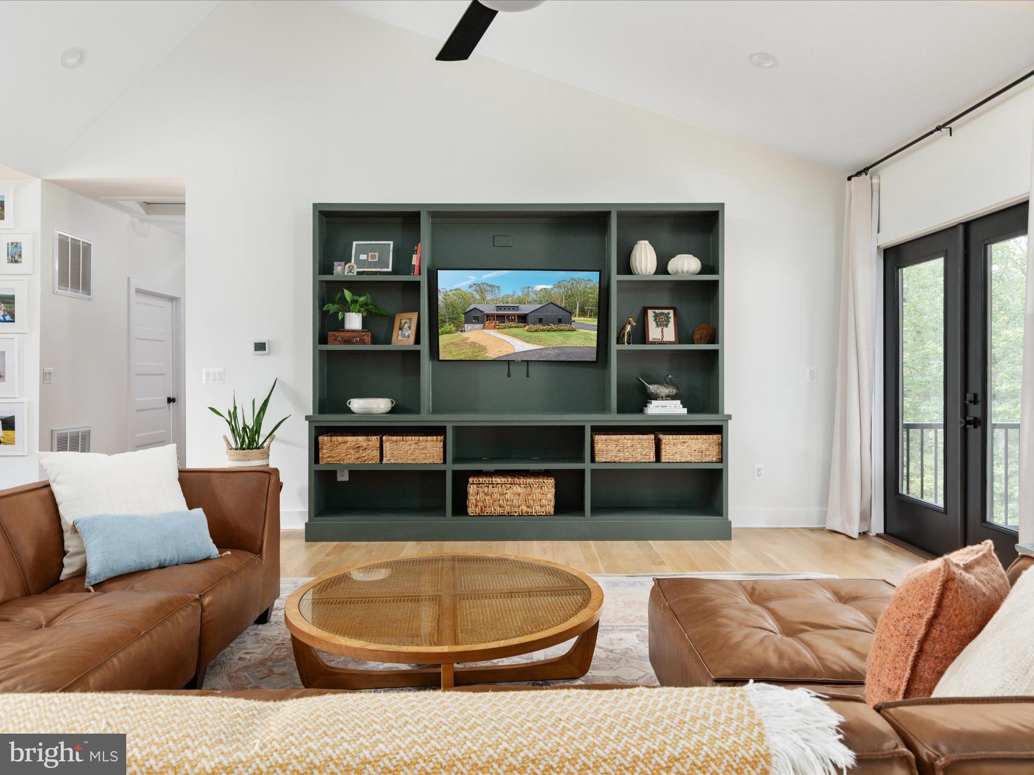 MOUNTAIN BROOK - Residential