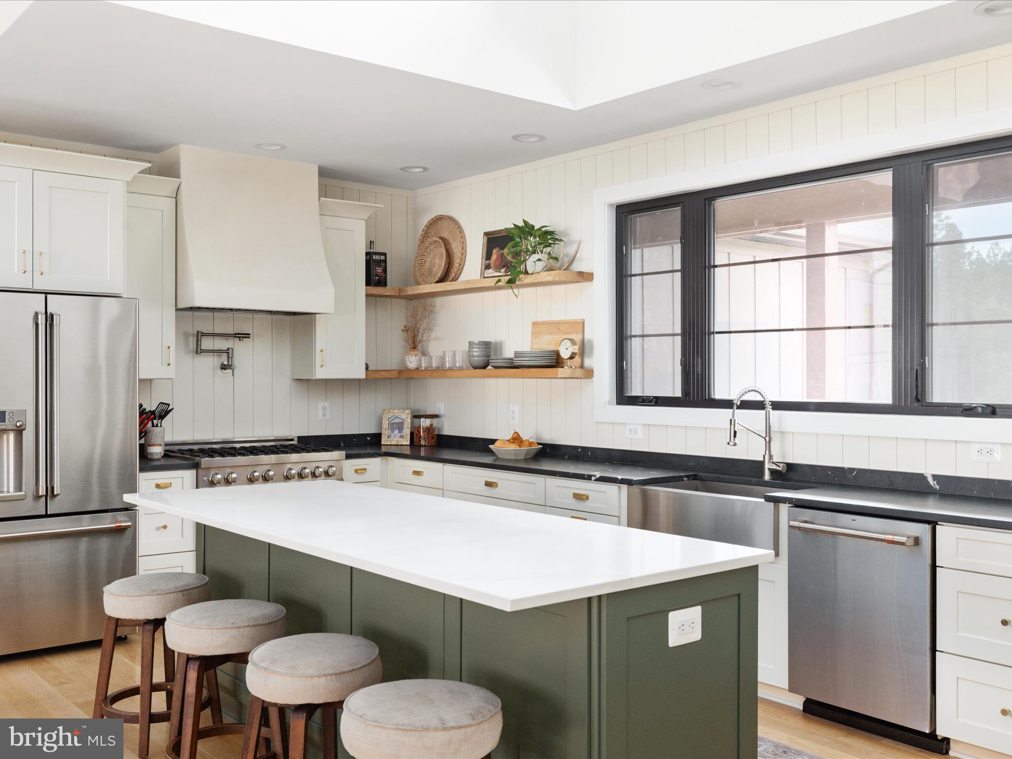 MOUNTAIN BROOK - Residential