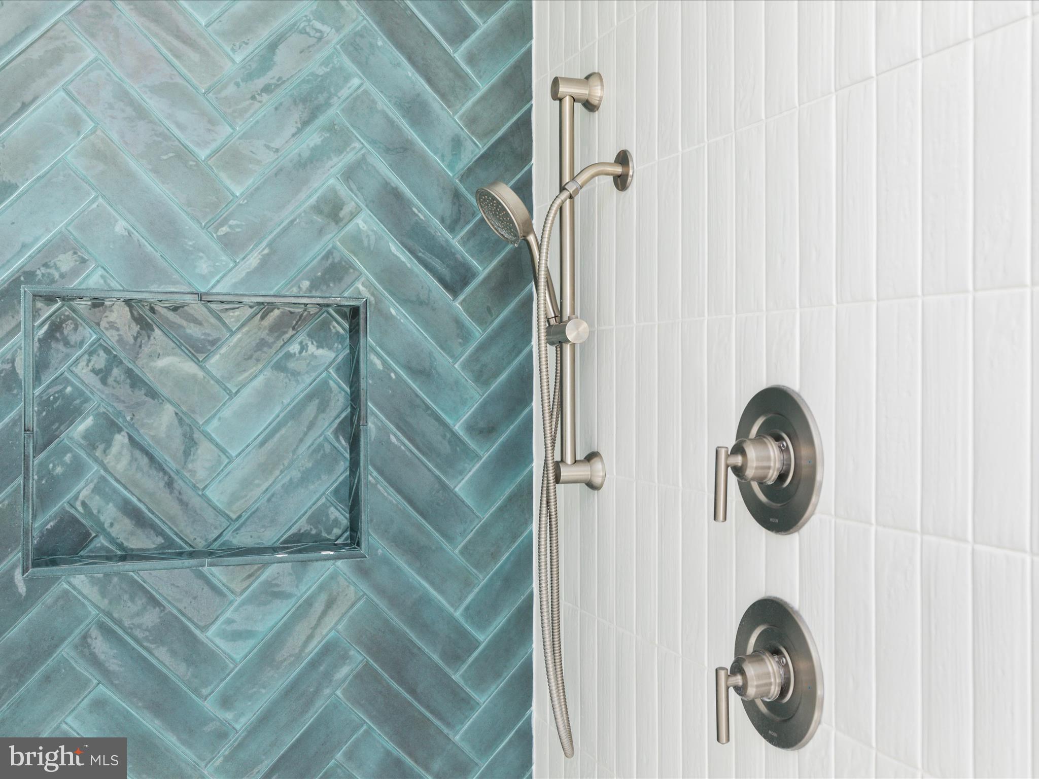 MOUNTAIN BROOK - Residential