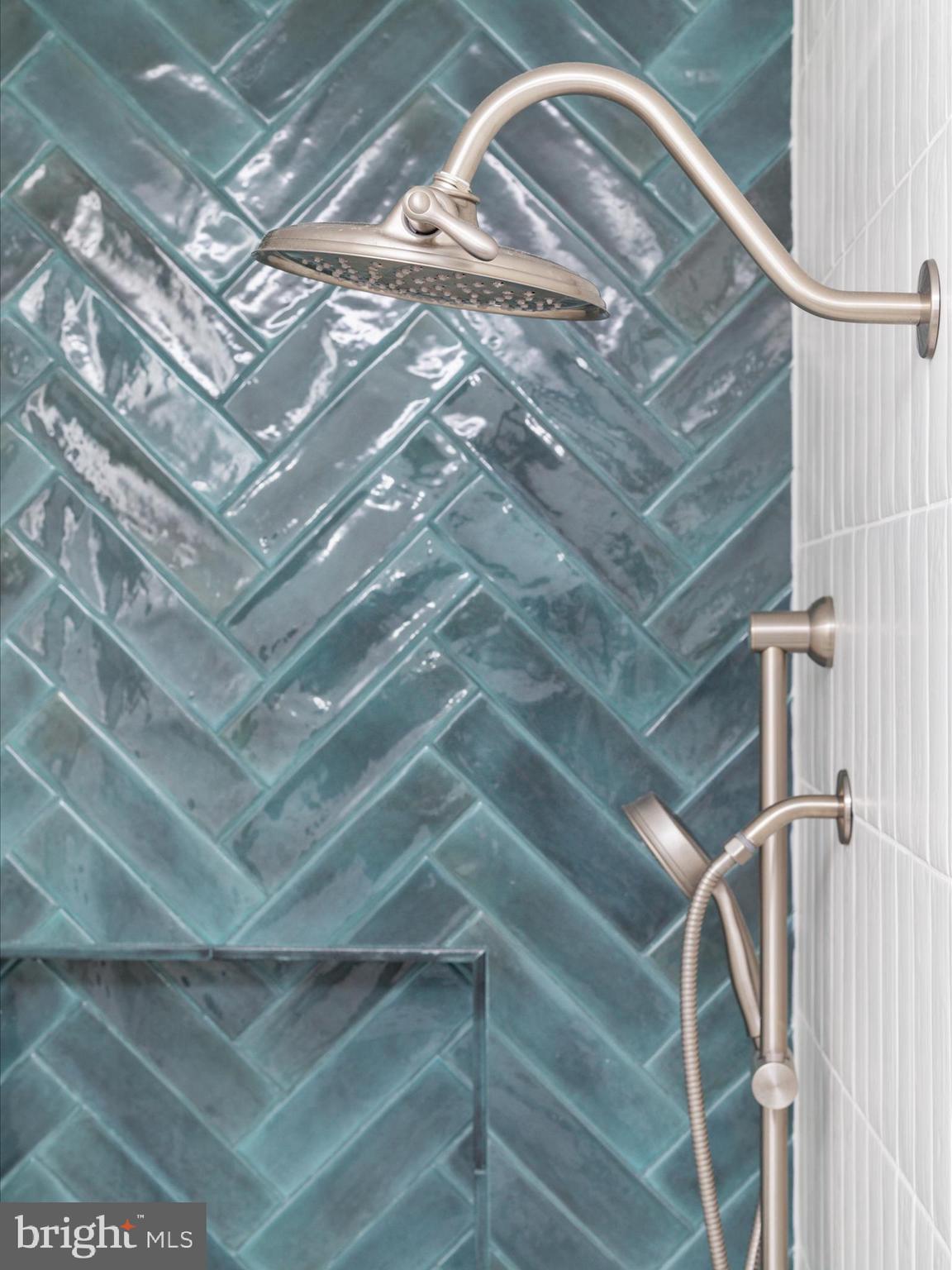 MOUNTAIN BROOK - Residential