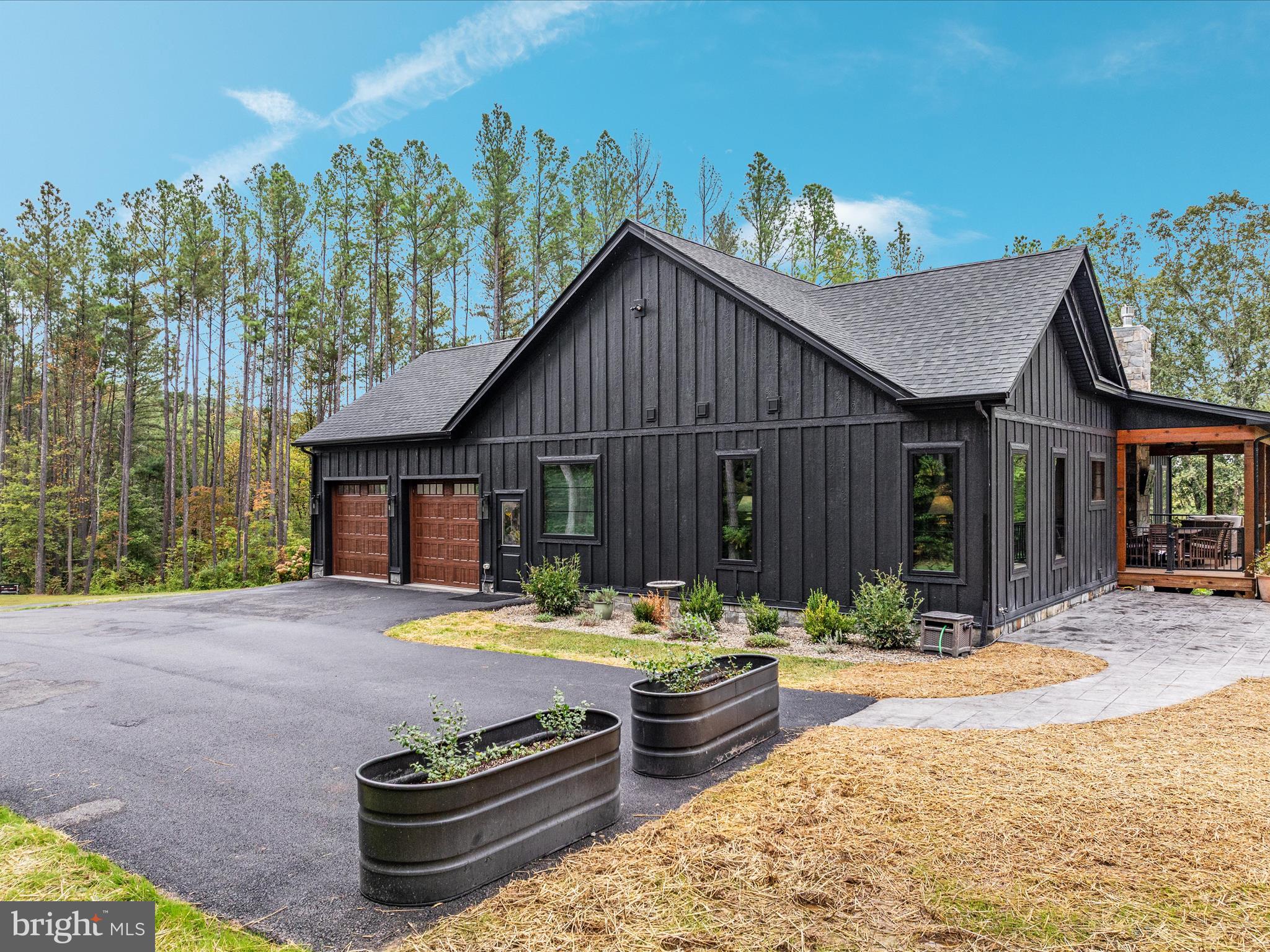 MOUNTAIN BROOK - Residential