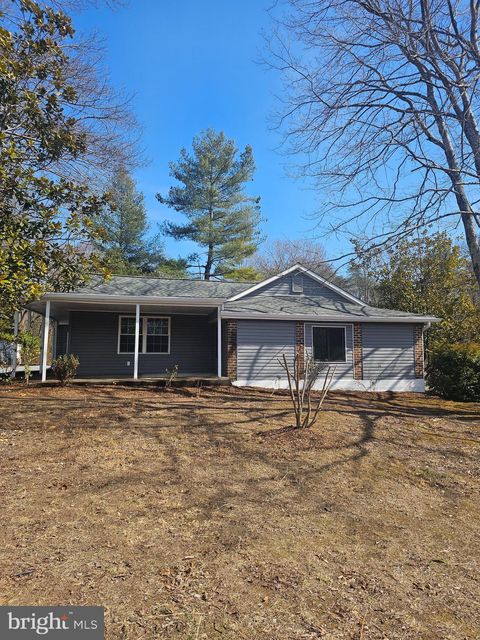 7235 MACEDONIA ROAD WOODFORD VA 22580