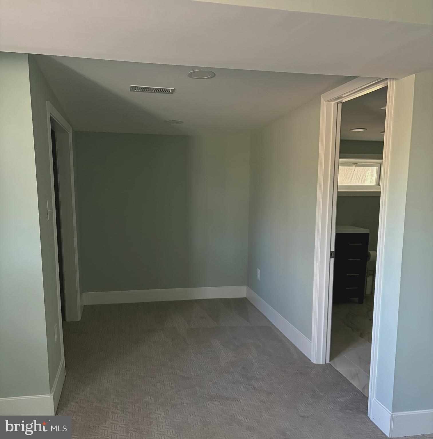 GUINEA - Residential