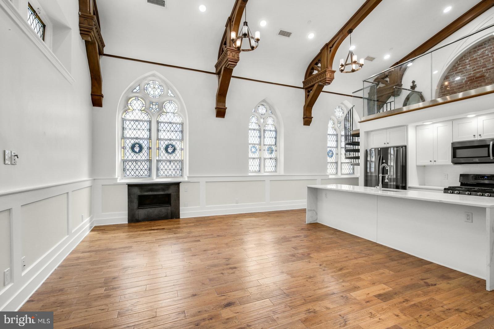 FISHTOWN - Residential Lease