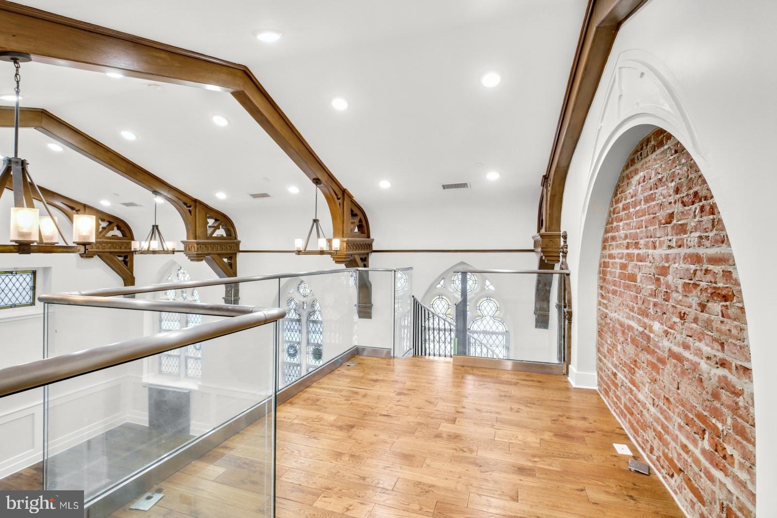 FISHTOWN - Residential Lease