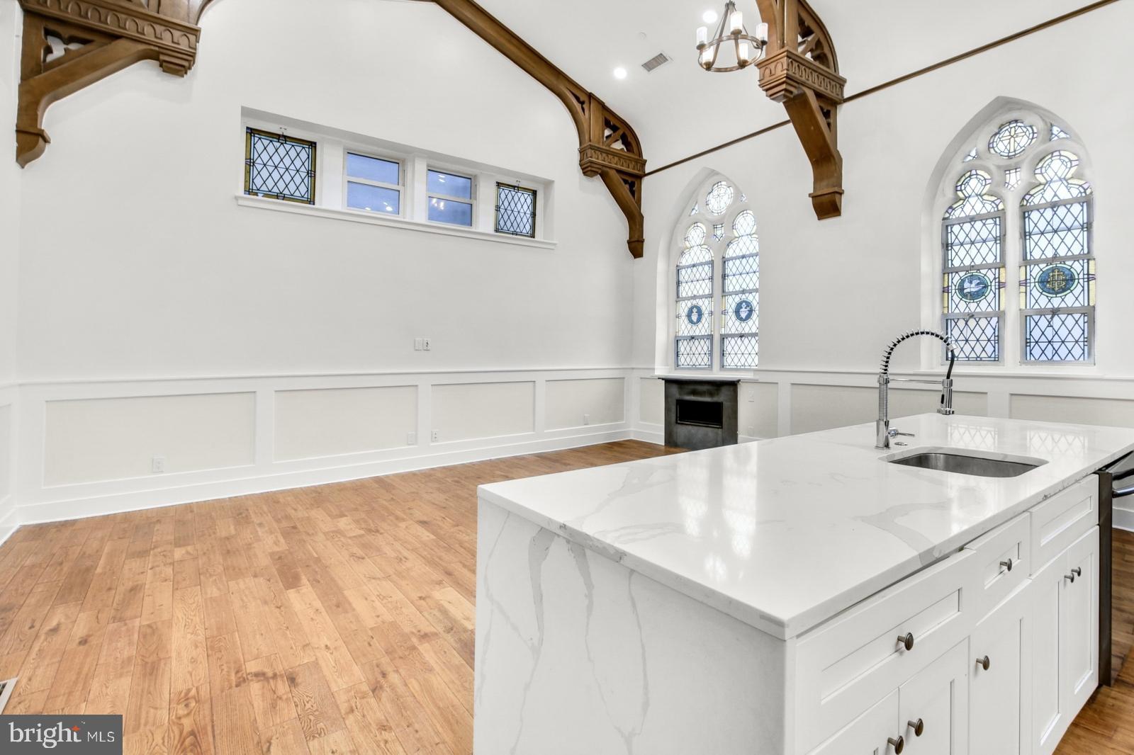 FISHTOWN - Residential Lease