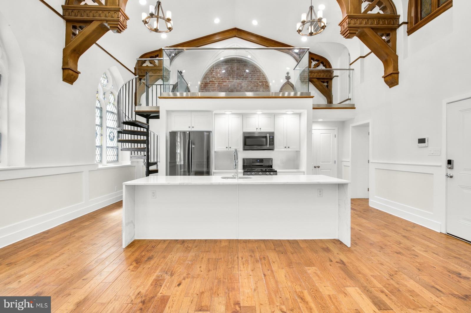 FISHTOWN - Residential Lease