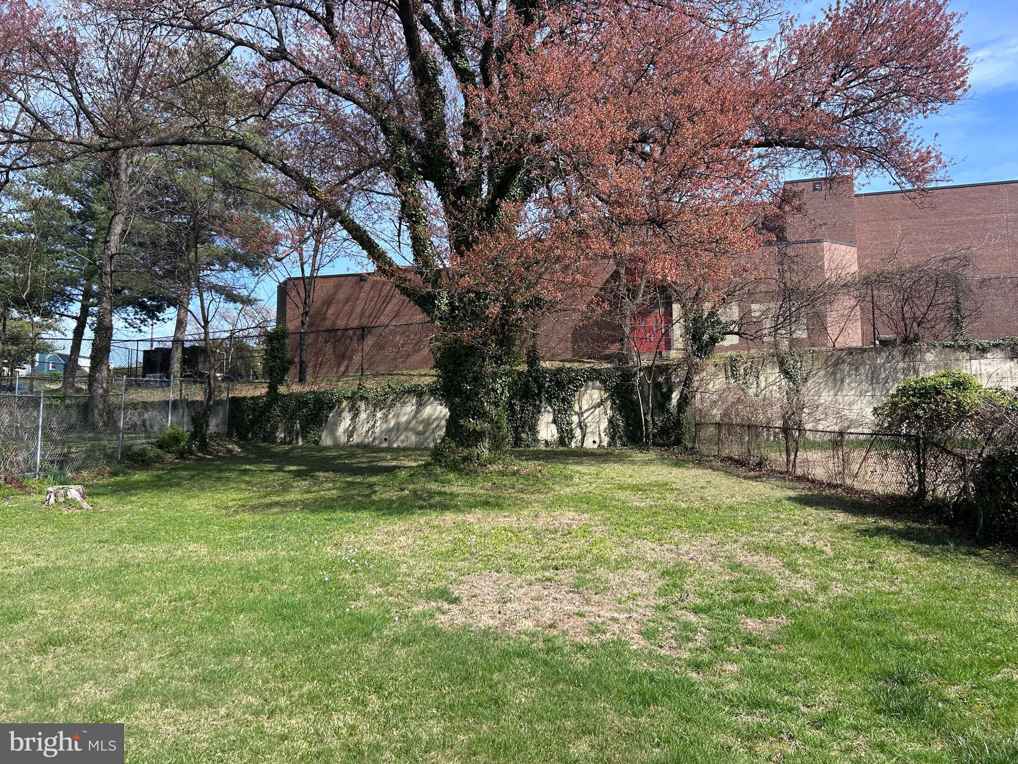 CORAL HILLS - Residential